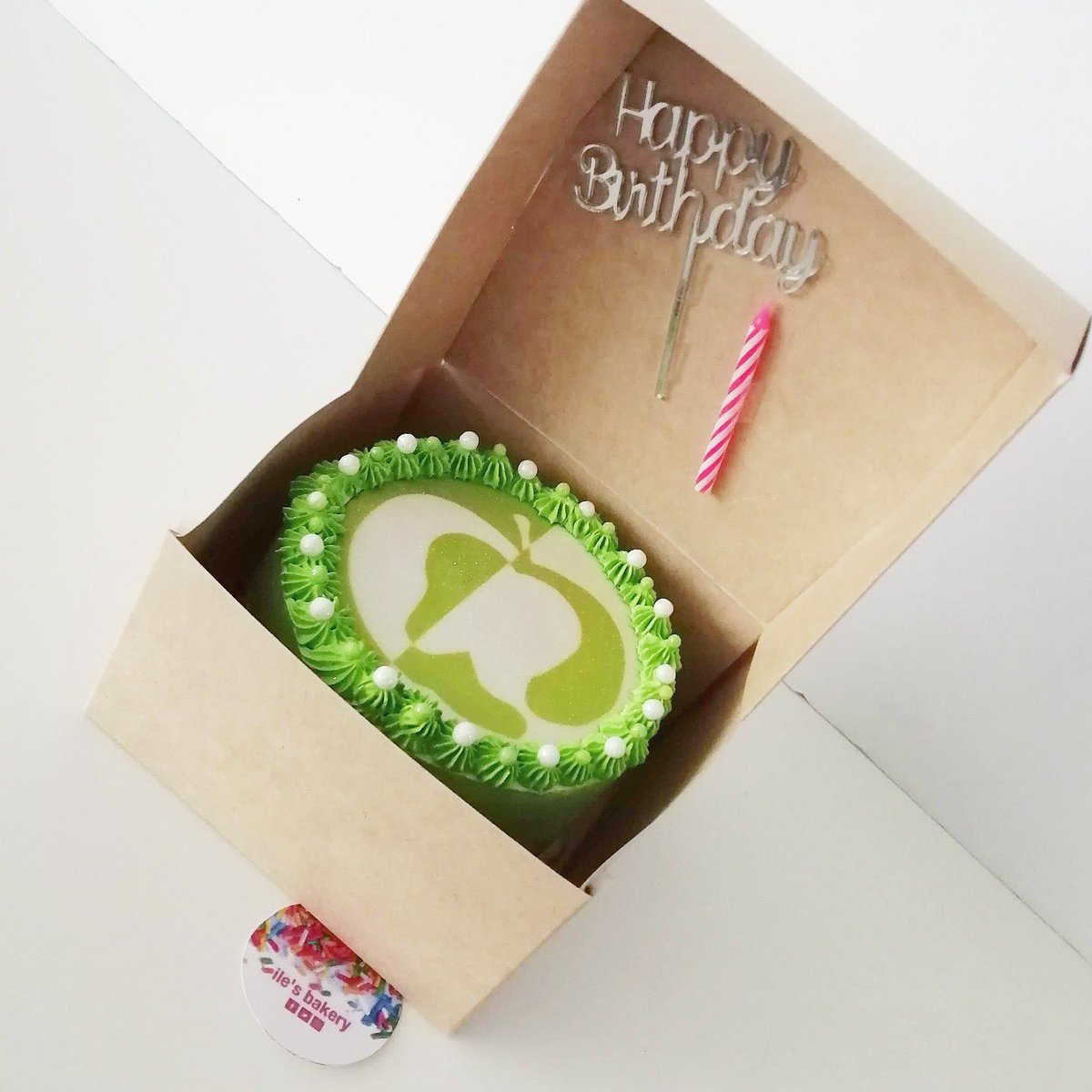 Ile's Bakery tweet media