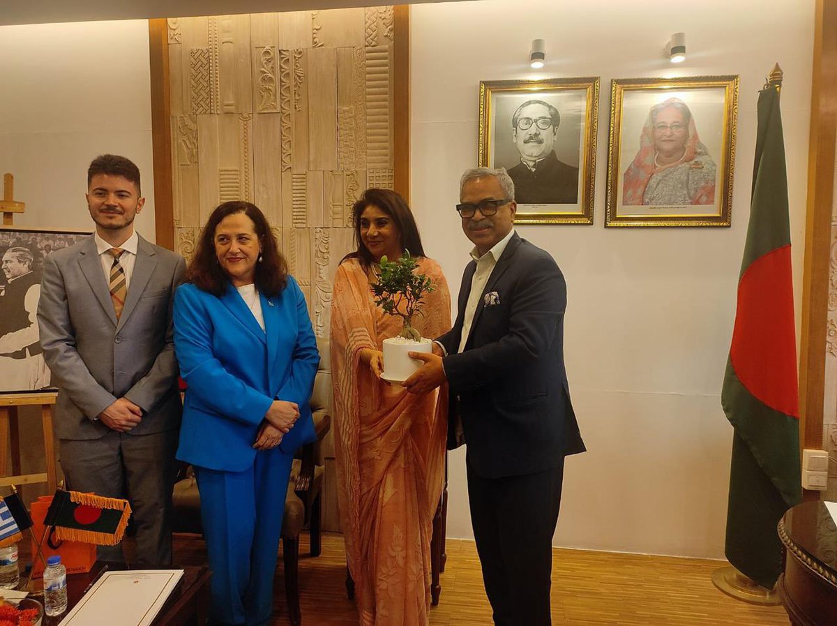 Greece in India tweet media