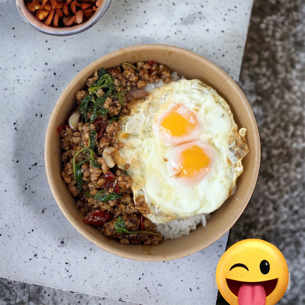 Rcp50636's tweet photo. ทานข้าวกลางวันด้วยกันมั้ย @QH_MasterD Pad Ka Prao 🍃🌶️🧄🍳 #QuangHungMasterD https://t.co/EjQQ4r2QyJ