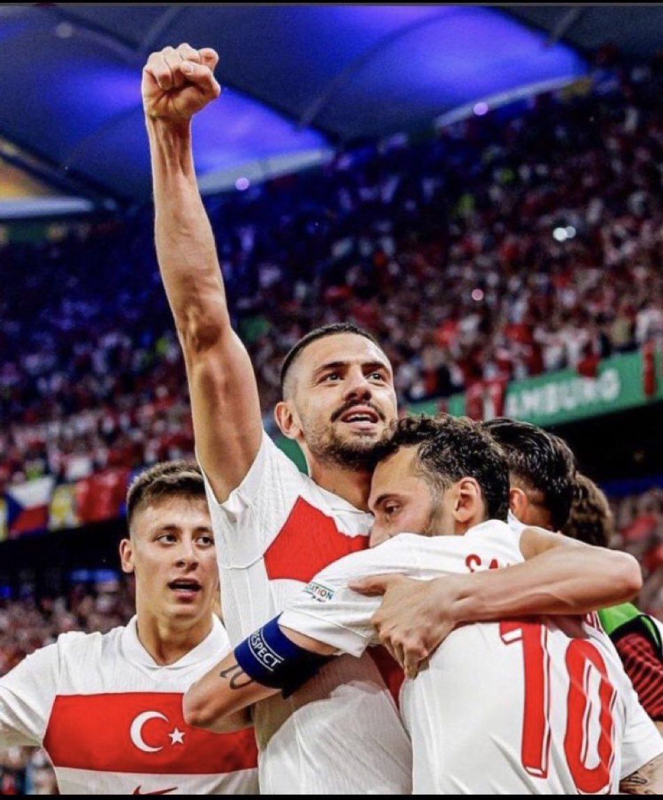 Çeyrek finaldeyiz.
Teşekkürler #BizimCocuklar