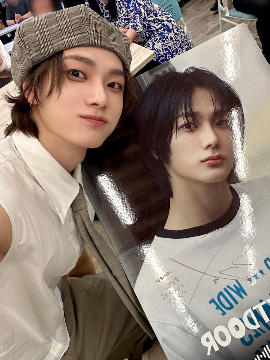 BOYNEXTDOOR_JP's tweet photo. 今年の夏はぼくたちと一緒に過ごしましょう✨

#BOYNEXTDOOR #BND #SUNGHO
#BOYNEXTDOOR_AND
#HI_BOYNEXTDOOR https://t.co/0Kug9XCoqk