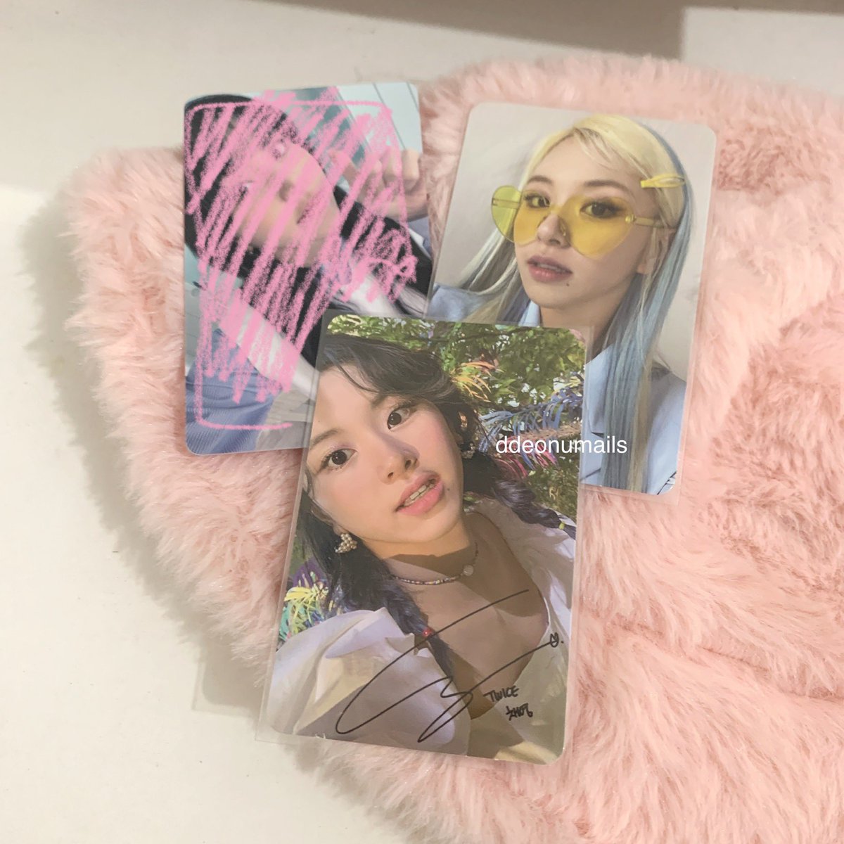 ddeonumails's tweet photo. wts lfb | ph

chaeyoung m&amp;m signed + chae specs

— PHP 350 (300 if PAYO) + pf
— no tingi
— expect minimal flaws

mop: gcash
mod: j&amp;t

🌷: twice chaeyoung pc photocard more &amp; more specs fol formula of love https://t.co/80Zm9WBEY1