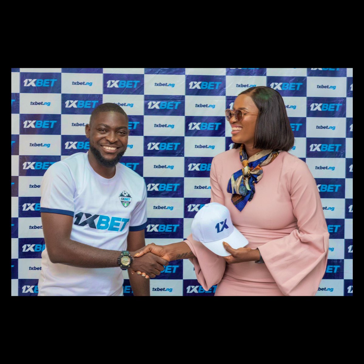 OfficialSuo's tweet image. Some personal news….. wish me well fam.
@1xOfficial_ng 💙🤝
📸:@thisleke 🔥
#ChiefSuoWin
#EnergyChief
#SuoTheQueenOfSports
#1xBet
#Kpoko🧡