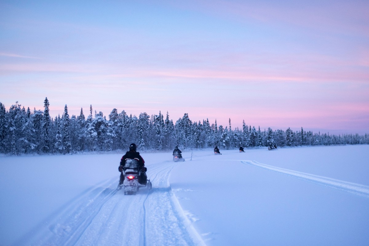 Transportstyrelsen återkallar tillstånd för snöskoterutbildare. #snöskoter #tillsyn #förarbevis 

transportstyrelsen.se/sv/om-transpor…