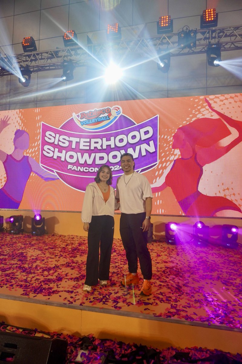 vmgasia's tweet photo. Feel the Philippine Volleyball fever π₯ Anton hosted the Rebisco Volleyball Sisterhood Showdown Fancon 2024! π©·π
#AntonRoxas #VMGPartner https://t.co/3vFiLFizis