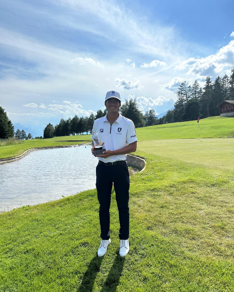 OmegaEuropeanMasters (@omegaeumasters) on Twitter photo 🌟 Taichi Kho Earns a Wild Card to the #OEM2024! 🌟
Congrats to Hong Kong's rising star for winning the Memorial Olivier Barras with a final score of -10 and an impressive -6 in the last round at the Severiano Ballesteros course!🏌️♂️🏆
#CransMontana <a href="/valaiswallis/">Valais/Wallis</a> <a href="/taichikho/">Taichi Kho</a> 🌟 Taichi Kho Earns a Wild Card to the #OEM2024! 🌟
Congrats to Hong Kong's rising star for winning the Memorial Olivier Barras with a final score of -10 and an impressive -6 in the last round at the Severiano Ballesteros course!🏌️♂️🏆
#CransMontana <a href="/valaiswallis/">Valais/Wallis</a> <a href="/taichikho/">Taichi Kho</a>