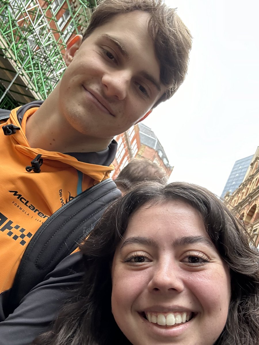 bella ⏾ tweet media