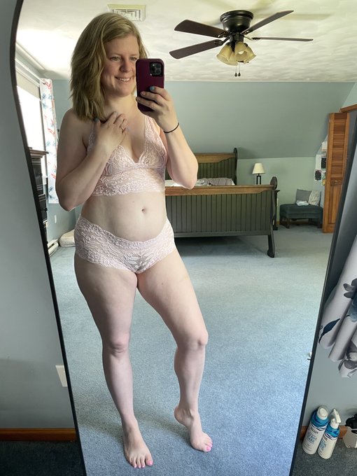 Good morning world https://t.co/JU2MUDcFvq