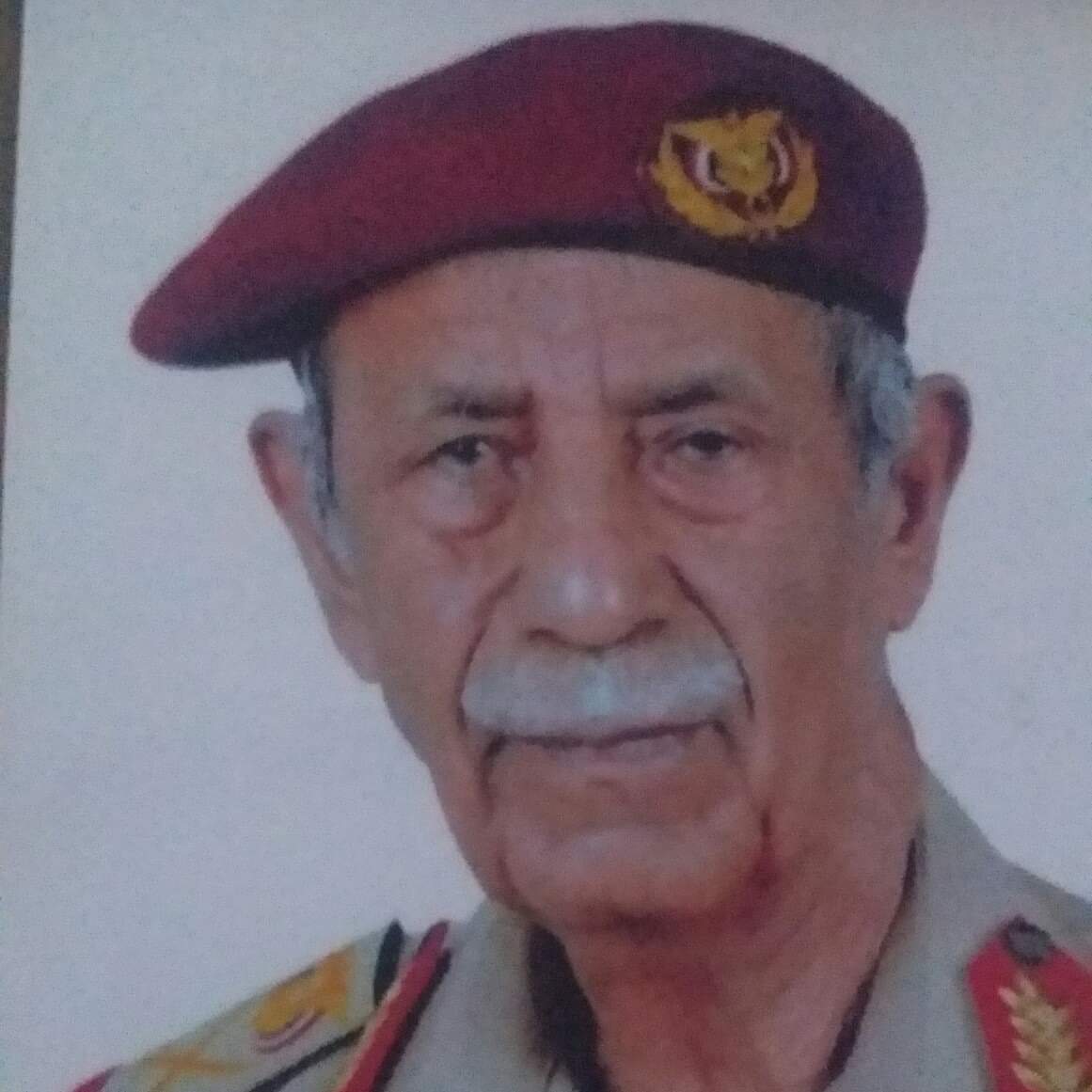 سلام ألله علا روحة الطاهره واسكنه ياالله ياالله ياالله الفردوس الاعلى مع النبيين والصديقين والشهداء والصالحين وحسن أولئك رفيقا الله يرحمك ياعم خالد