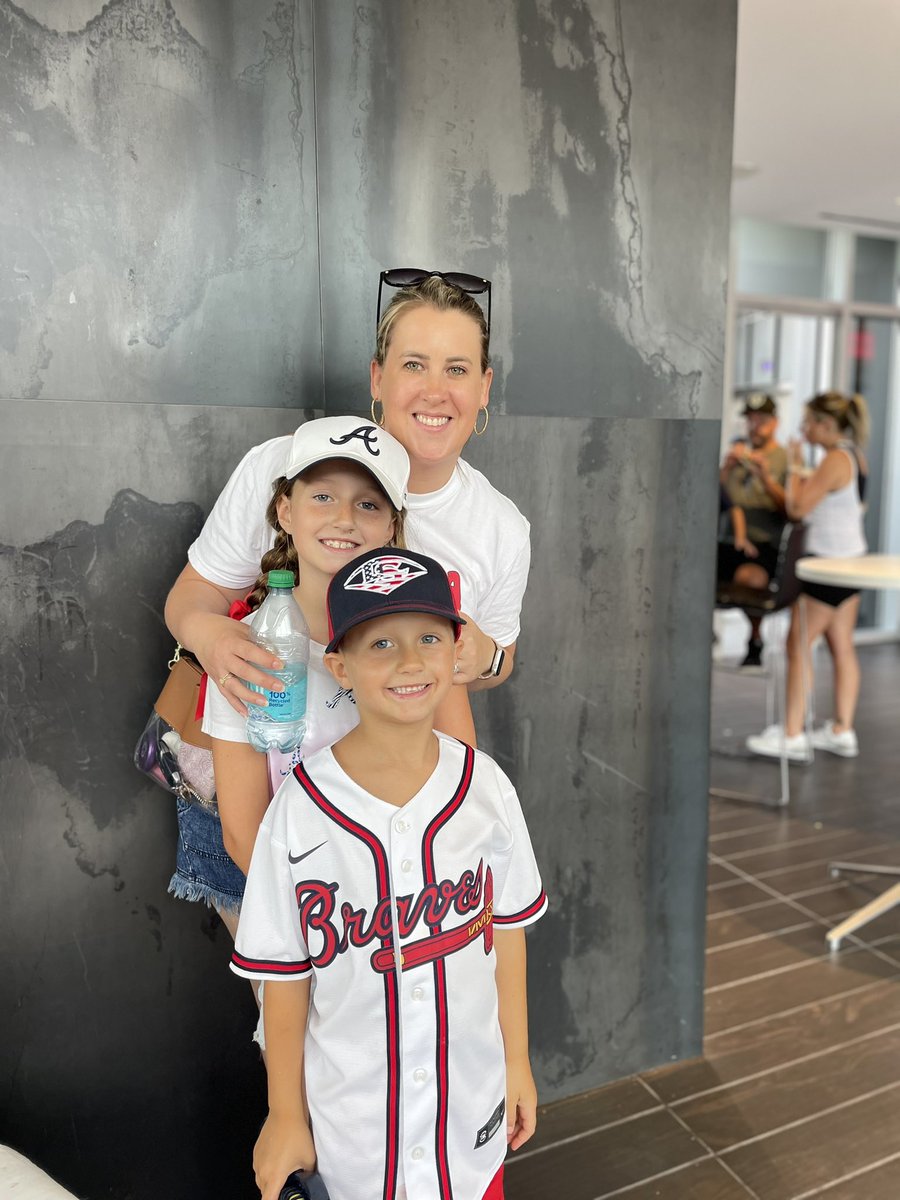 Allie Kimbrell Redd (@reddytolearn) on Twitter photo Your students will always be your kids. 💕 Loved seeing my Huff Fam at the Braves game today. <a href="/SweetAppleES/">Sweet Apple Elem</a> Your students will always be your kids. 💕 Loved seeing my Huff Fam at the Braves game today. <a href="/SweetAppleES/">Sweet Apple Elem</a>