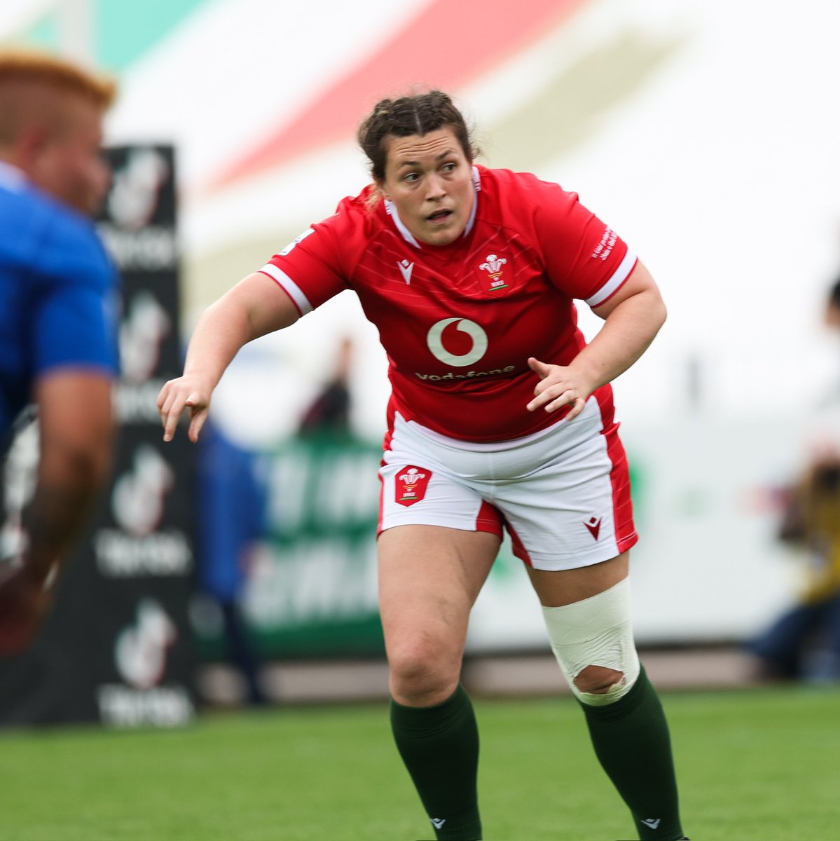 Dragons RFC 🐉 (@dragonsrfc) on Twitter photo 🏴 Welsh international & Dragons Women Pathway Lead Cerys Hale has announced her retirement from Rugby.
Congratulations on a great career <a href="/CerysRhiannon/">Cerys Hale</a>, Diolch! 🐉👏
#WeAreGwentRugby 🏴 Welsh international & Dragons Women Pathway Lead Cerys Hale has announced her retirement from Rugby.
Congratulations on a great career <a href="/CerysRhiannon/">Cerys Hale</a>, Diolch! 🐉👏
#WeAreGwentRugby