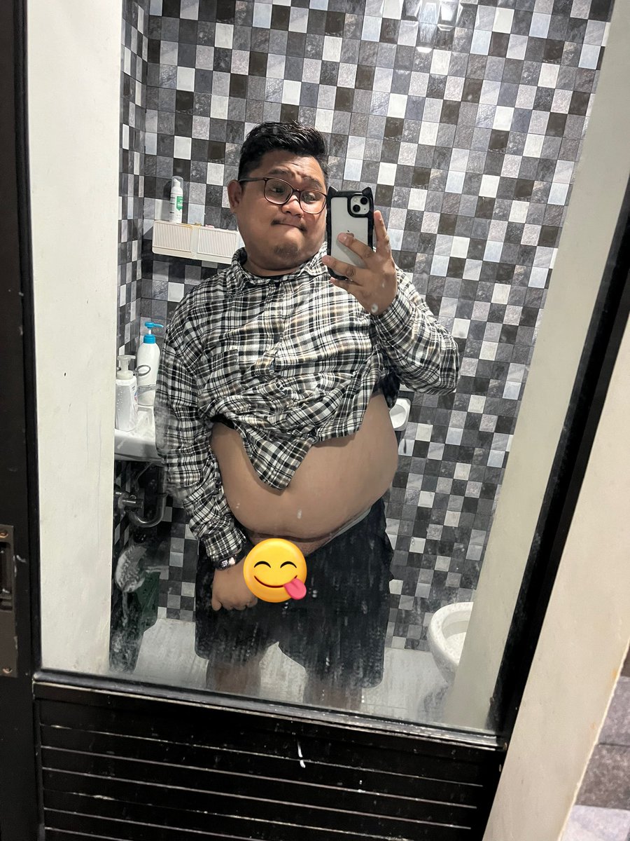 Priv saw it first. 😂🤭