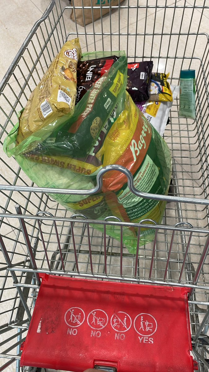 I purchased items at Reliance Smart Bazar Saharaganj Lucknow and they gave me this as a carry bag. I was ready to pay for the bag but the store told me they don't have a policy to provide the bag.
<a href="/SMARTBazaarIn/">SMART Bazaar</a>