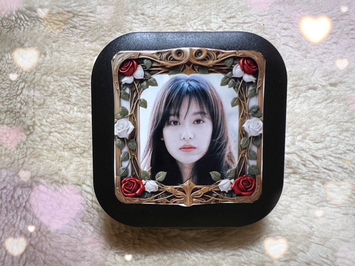 ソンムル用に😉✨
ミラー付き小物ケース🫶

#キムジウォン
#김지원