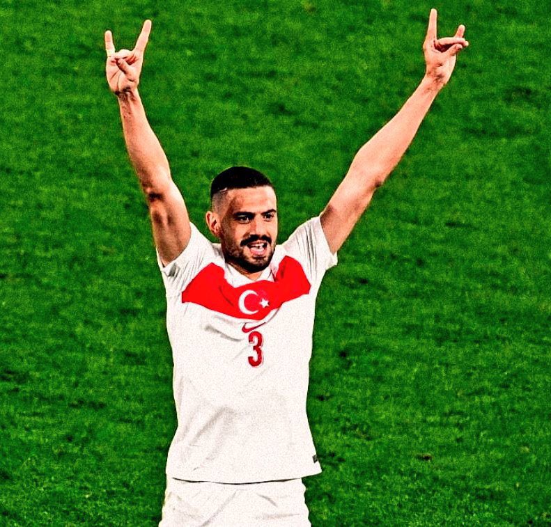 Bozkurt, Ergenekon’dan beri Türklerin sembolü olmuştur. Buna başka türlü anlamlar yüklemek yanlıştır. Rahatsızlıklarının asıl sebebi "Türk kimliğimiz", "İslam inancımız" ve Milli Takımımızın başarısıdır.

UEFA,'nın Türkiye-Avusturya 
maçında bozkurt işareti yapan Merih Demiral