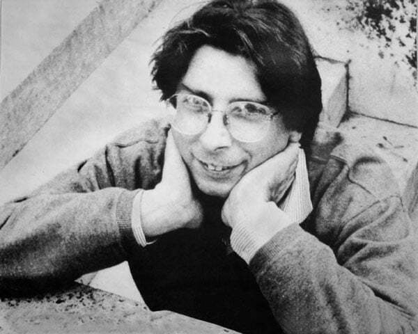 29 anni fa ci lasciava #AlexLanger. Uno dei padri dell'ambientalismo italiano ed europeo, un uomo buono e giusto. Un amico. Un costruttore di ponti.
Più che mai attuale nei tempi che stiamo vivendo uno dei suoi messaggi: "la conversione ecologica potrà affermarsi soltanto se
