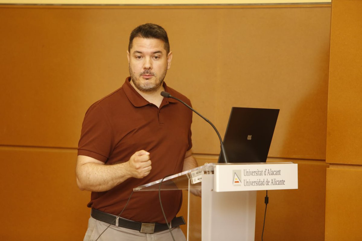 La <a href="/SedeAlicante_UA/">Seu Universitària Ciutat d'Alacant</a> ha acogido la presentación del II Informe de la <a href="/ua_catedraclima/">Catedra Cambio Climatico Aguas Alicante</a>, desarrollado por <a href="/AMAEM_Oficial/">Aguas de Alicante</a> junto a la <a href="/UA_Universidad/">Universidad de Alicante UA</a> que incide en los efectos del #cambioClimático en Alicante y su vinculación con la gestión del drenaje urbano.

iambiente.es/2024/07/la-red…