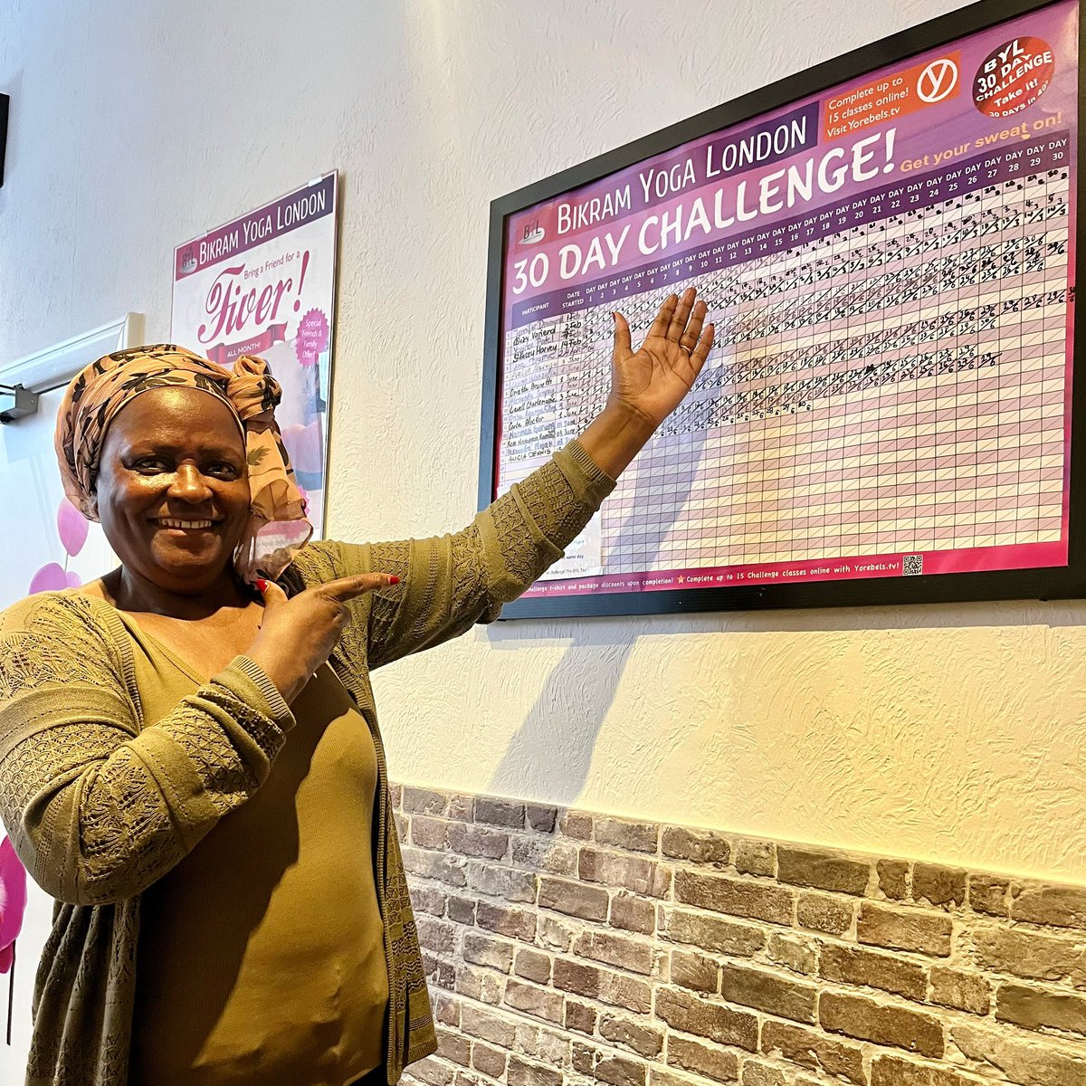 Congratulations to our student Evelyn! 30 Day Challenge complete! ✅👏

‘After completing my 30 day challenge, I’m feeling so energised! I’ve noticed improvements in my breathing and my mood. It has contributed to weight loss and I’m thrilled that my sciatica symptoms have gone’