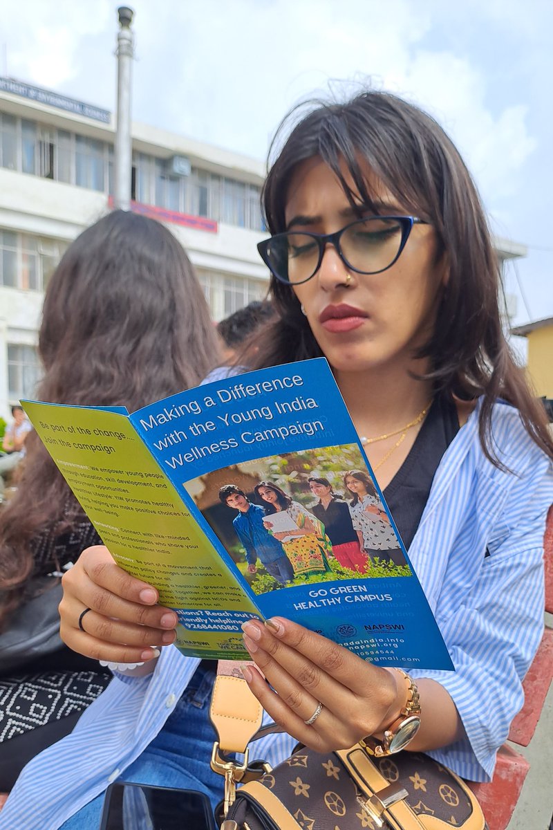 Rituver67132222's tweet photo. A 👥focus group discussions was conducted with students at HP University to discuss green🌱☘️ and healthy campus initiatives. The discussion was highly productive, revealing students' strong awareness and commitment to fostering an eco-friendly environment🌍. #NAPSWI #Nada #HPU https://t.co/6SS0EJSs3E