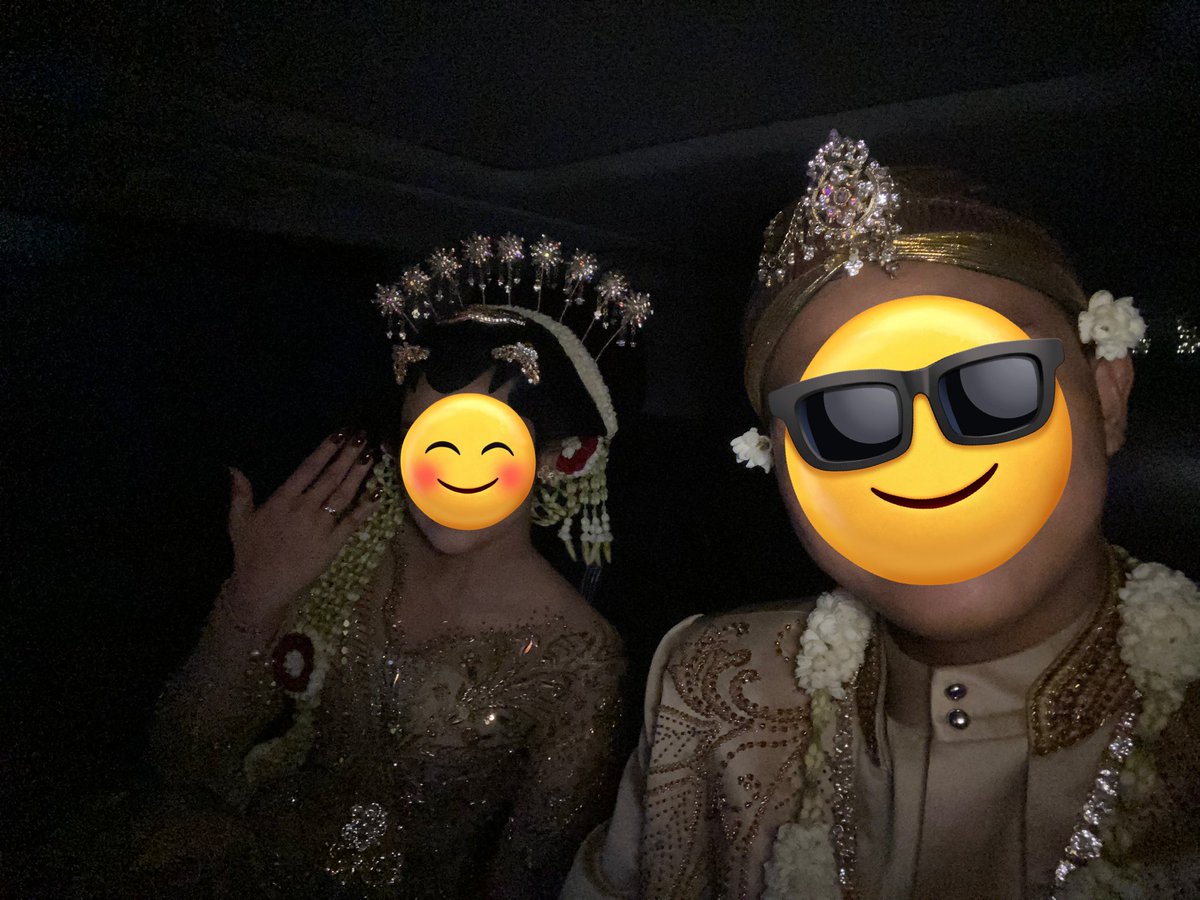 bndctspscl's tweet photo. @bulbuljourney Sama sama curi pandang di gereja, berakhir kenalan setelah ngumpulin mental dan officially 🥳 https://t.co/luj8b5cXDP