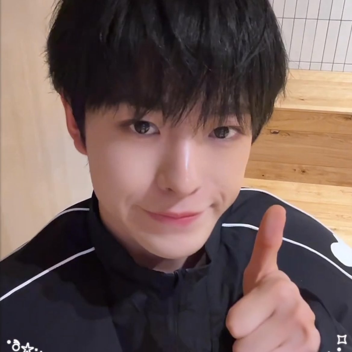 tokunotaku's tweet photo. 얼굴 개좋아💕💕💕💕💕 https://t.co/dd7cRERdY7