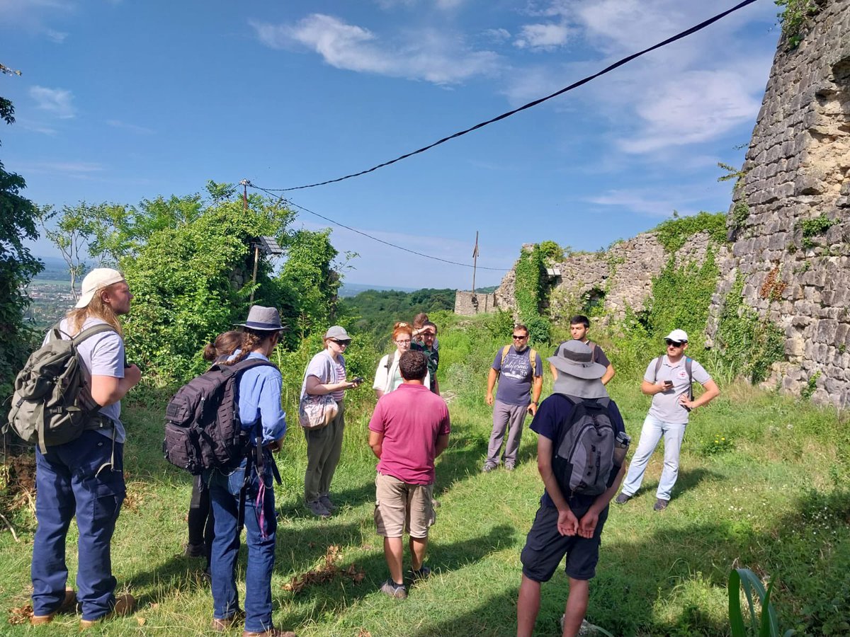 This morning the team enjoyed a visit to the nearby Shkhepi fortress - contemporary with the early Byzantine fortifications at Nokalakevi