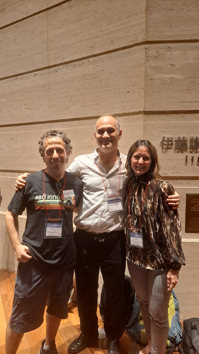 Thirty years later, three students from the same high school in Argentina meet again on the other side of the world. From Buenos Aires to Tokyo  #ASSC27 <a href="/TrikBek/">Tristan Bekinschtein</a> <a href="/ZelmannRina/">Rina Zelmann</a>