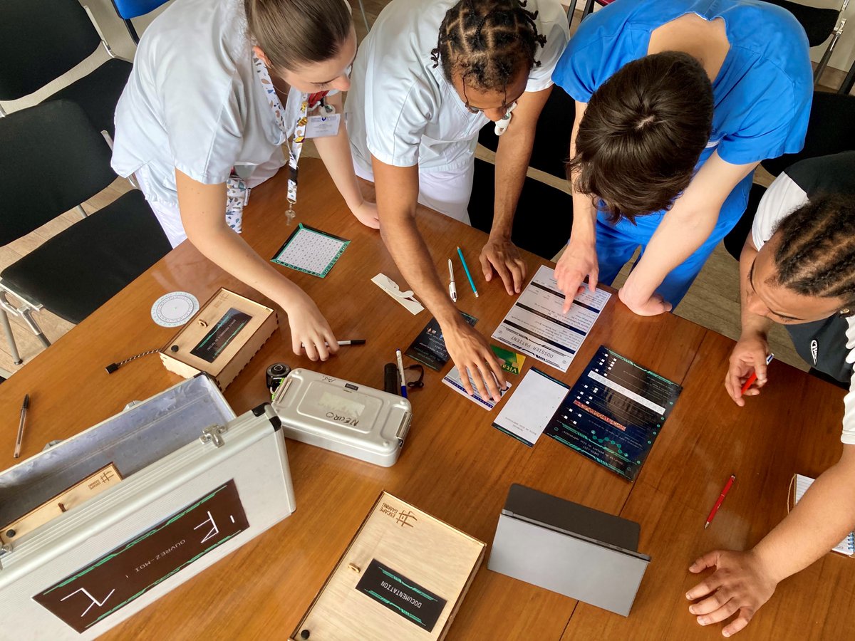 🚀 Le DMU CARE* propose un nouvel Escape Game "Bloc Opératoire" avec Urban Gaming ! 🔍 Bien plus qu’un jeu immersif, découvrez les enjeux et défis du métier d'IBODE au bloc opératoire du GHU Henri Mondor.
Le thème : Allez viens !! Pas de préjugés mais beaucoup de convivialité !!