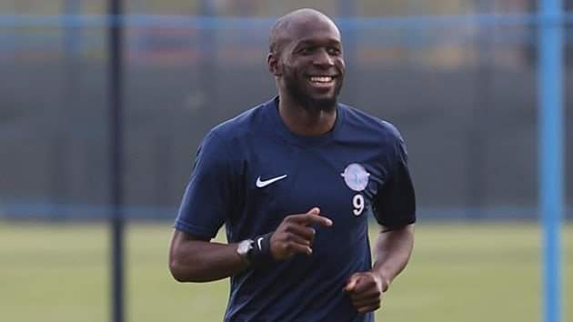 EmmanuelCAPOCH3's tweet photo. Officiel : L'international béninois 🇧🇯 Mikaël Poté annonce sa retraite. 

« C'est avec beaucoup d'émotions que je vous annonce ma fin de carrière en tant que footballeur professionnel, que ça soit en clubs comme en équipe nationale...», a-t-il déclaré. 

Merci légende ! https://t.co/CUycNi80xi