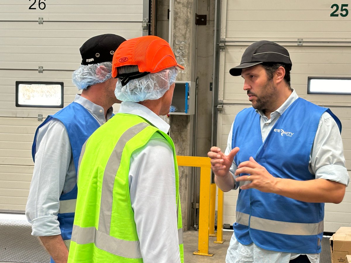 We are delighted to announce the creation of our Joint-Venture with Re-uz to meet the needs of the #foodservice industry! 🤝

Re-Uz and ETERNITY employees and the chairmen of our companies, Gildas BOUILLY and Philippe Berthe, celebrated the JV at Lisses site.🔄️