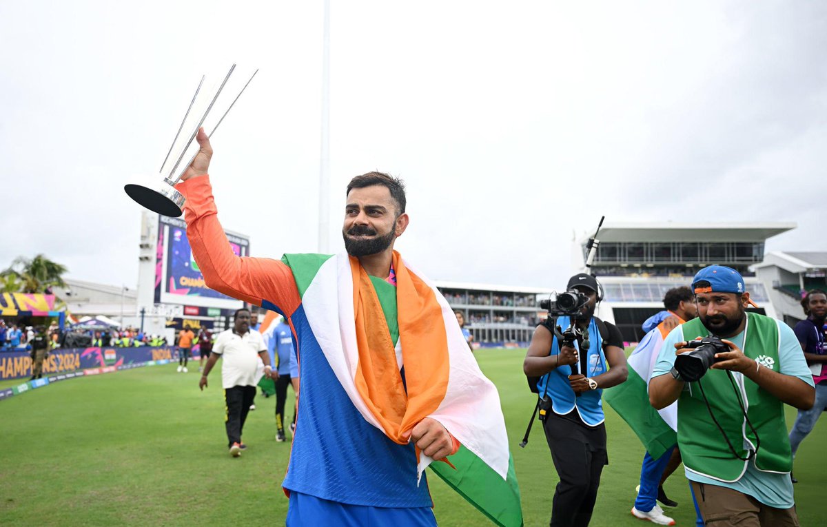 imSgarima's tweet photo. G.O.A.T. #ViratKohli𓃵 🧡 https://t.co/OhB6vpM03n