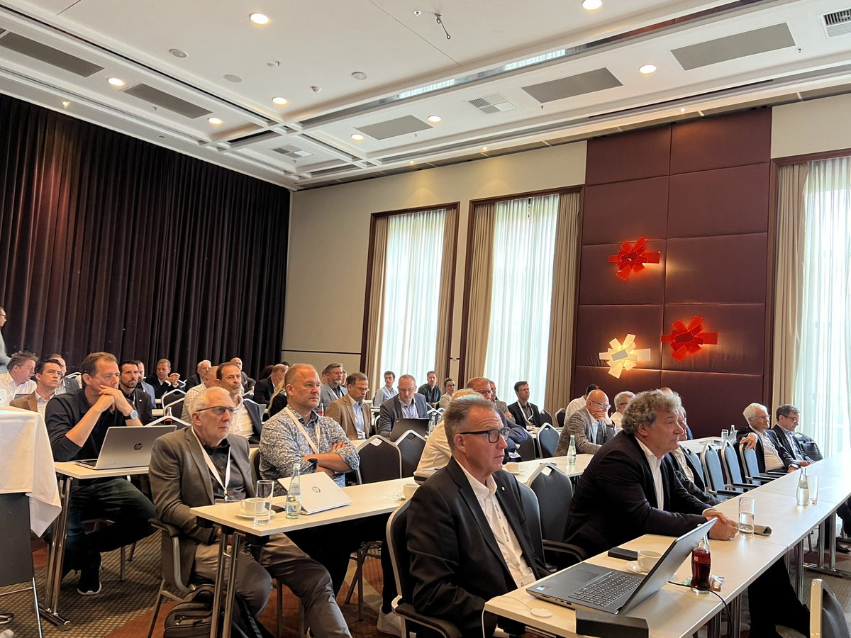 Pierre_Meier's tweet photo. Start: #AHIME Kongress #Krankenhausführung &amp; digitale #Transformation in Neuss ▶️ mit motivierten Teilnehmenden vor Ort und online 👏 https://t.co/JEfATUuiwv