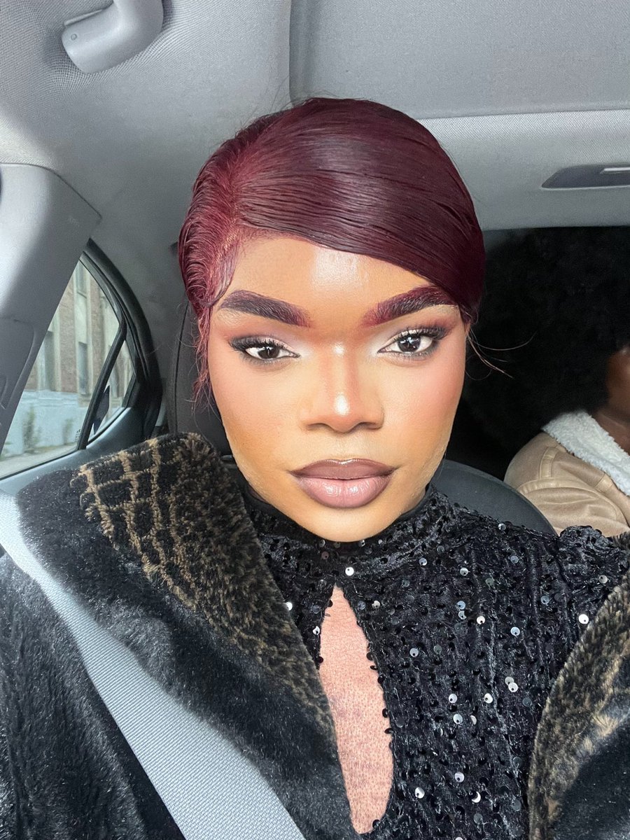 JorgeKizzy2's tweet photo. F I E S T A S 🖤
📸 @ste_na_1
.
.
#makeup #wakeupandmakeup #unleashyourinnerartist #blazin_beauties #eyeshadow #jeffreestar #100daysofmakeup #judastape #100daysofmakeupchallenge #morphebabe #jeffreestarcosmetics #facecharts #abhprsearch #judastapefacechart #wakeupandmakeup https://t.co/TCCLY9ok1G