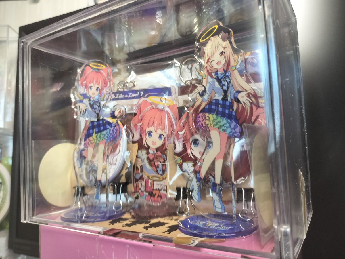 Tamu_v_animale's tweet image. 遅ばせながら……

えるすりー7のグッズまとめました🥰️🥰️

もーちょい横に広ければ……

 #希咲あんこ
 #瀬島るい
 #えるすりー7