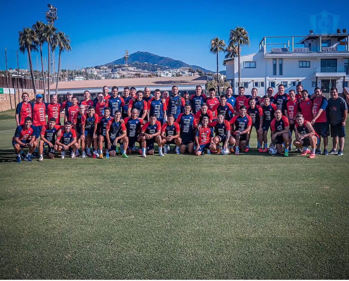 Final de pretemporada en Málaga 🇪🇸 . Excelente trabajo de un equipo que seguro nos va a brindar muchas alegrías 🔵🔴🌪️