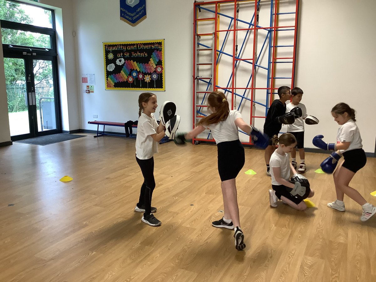 Year 3 St John's tweet media