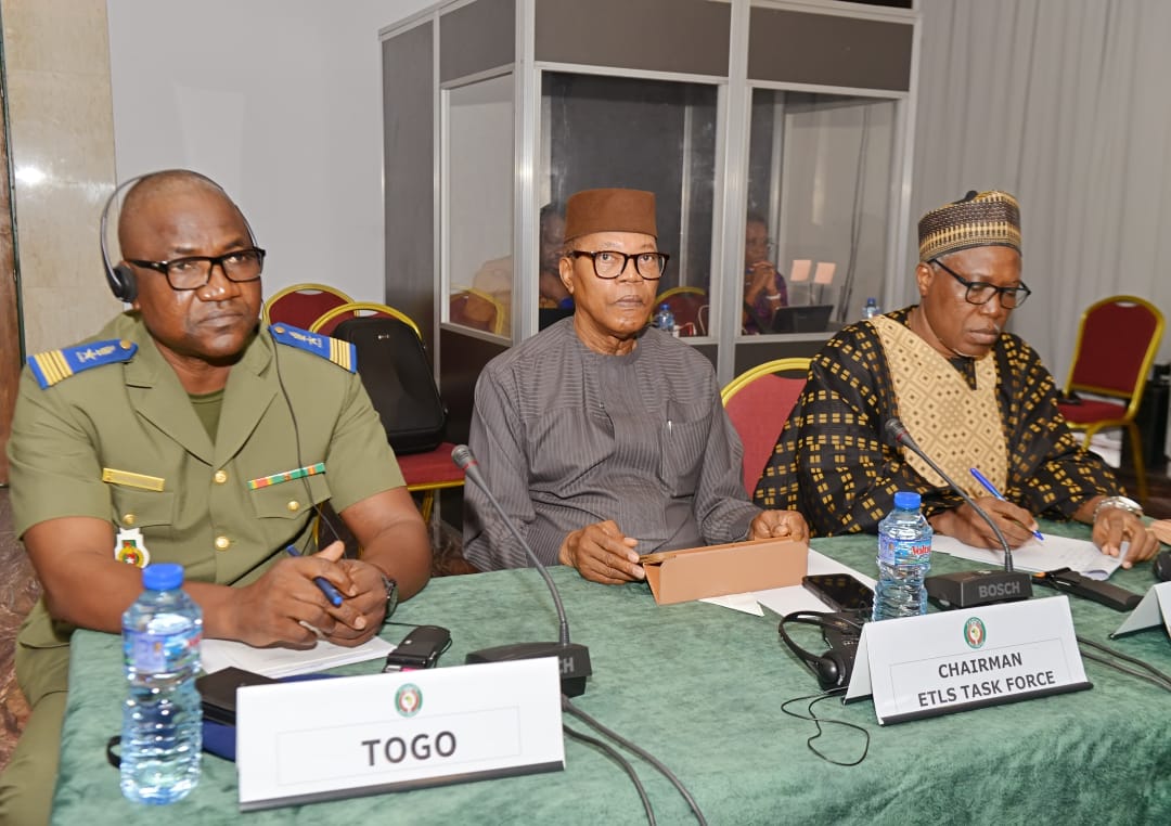 logis_t's tweet photo. DEPLOYMENT OF SIGMAT: MEETING OF CUSTOMS DIRECTORS GENERAL OF THE ABIDJAN-LAGOS CORRIDOR

https://t.co/Piwcfd7kGG

#trade #customs #transit #ecowas #sigmat #logistafrica #corridor https://t.co/vpjQEMnyyq