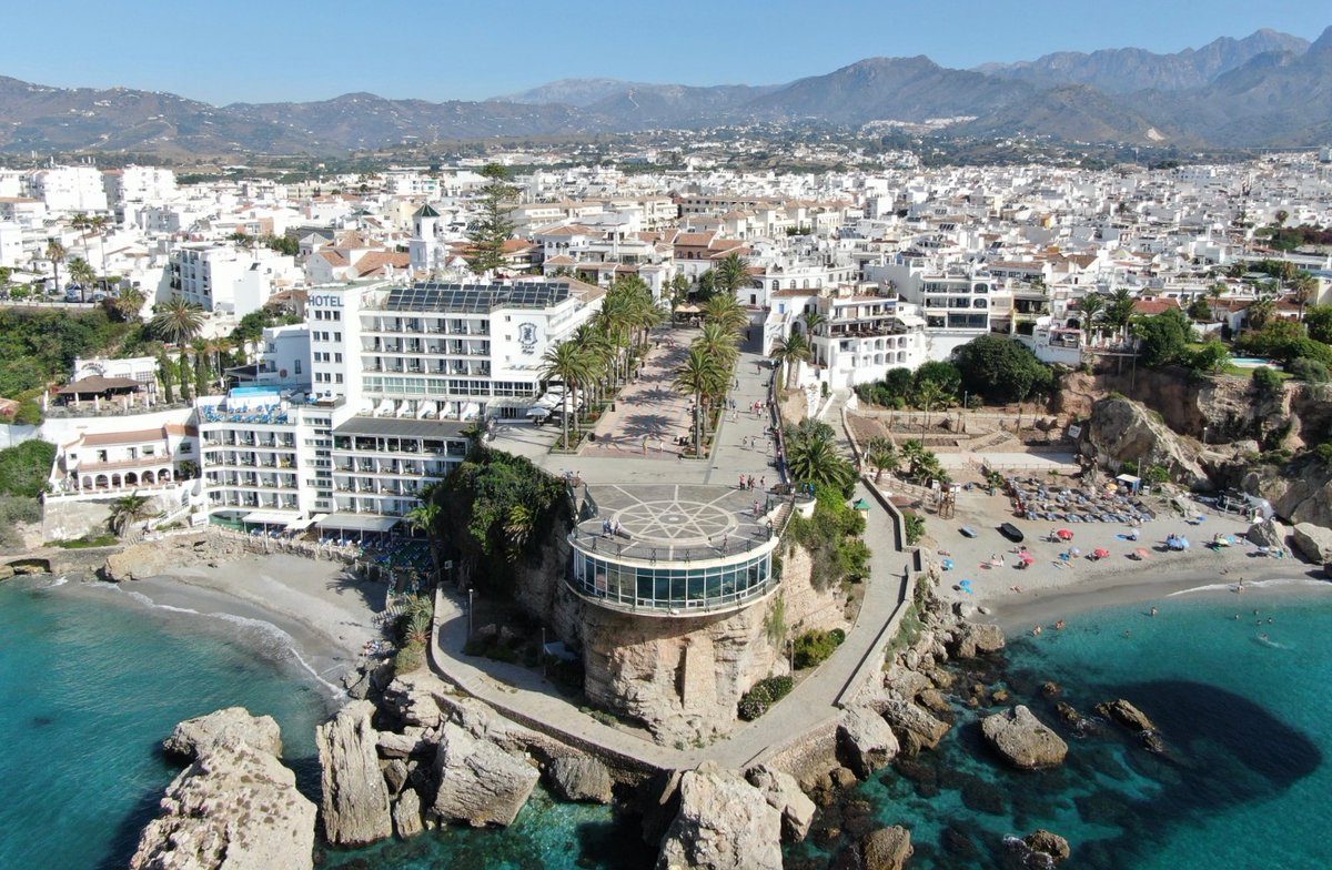 claudio_rzc's tweet image. Descubre el fascinante pueblo de Nerja en un día dlvr.it/T95R5Q