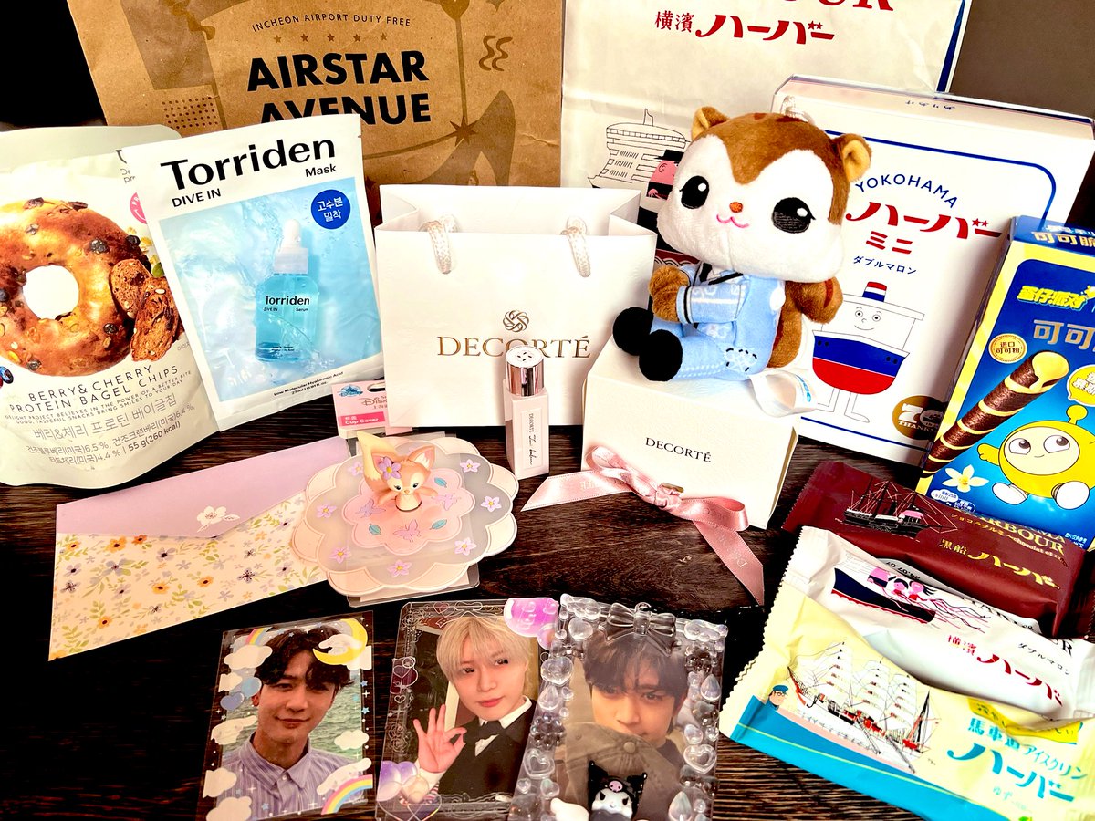 姫たちには会えなかったけど王子様たちに会ってきた週末🤴💎
感動と幸せで心がいっぱい…🥺💗

一緒に行ってくれて本当にありがとう❤️
<a href="/___svtluv/">おもち</a> 

そしてアーティストごとにペンラカラーを変えて、エナプの時は緑でいっぱいにしてたENGENEさん達ステキすぎました…🥹🤍