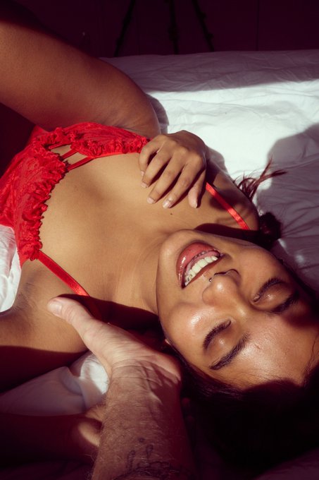 New content coming out it&rsquo;s gonna be insane #desi #onlyfans https://t.co/waclH10OR5<a href="/tag/desi"class="tags">#desi</a><a href="/tag/onlyfans"class="tags"><span>#onlyfans</span></a>