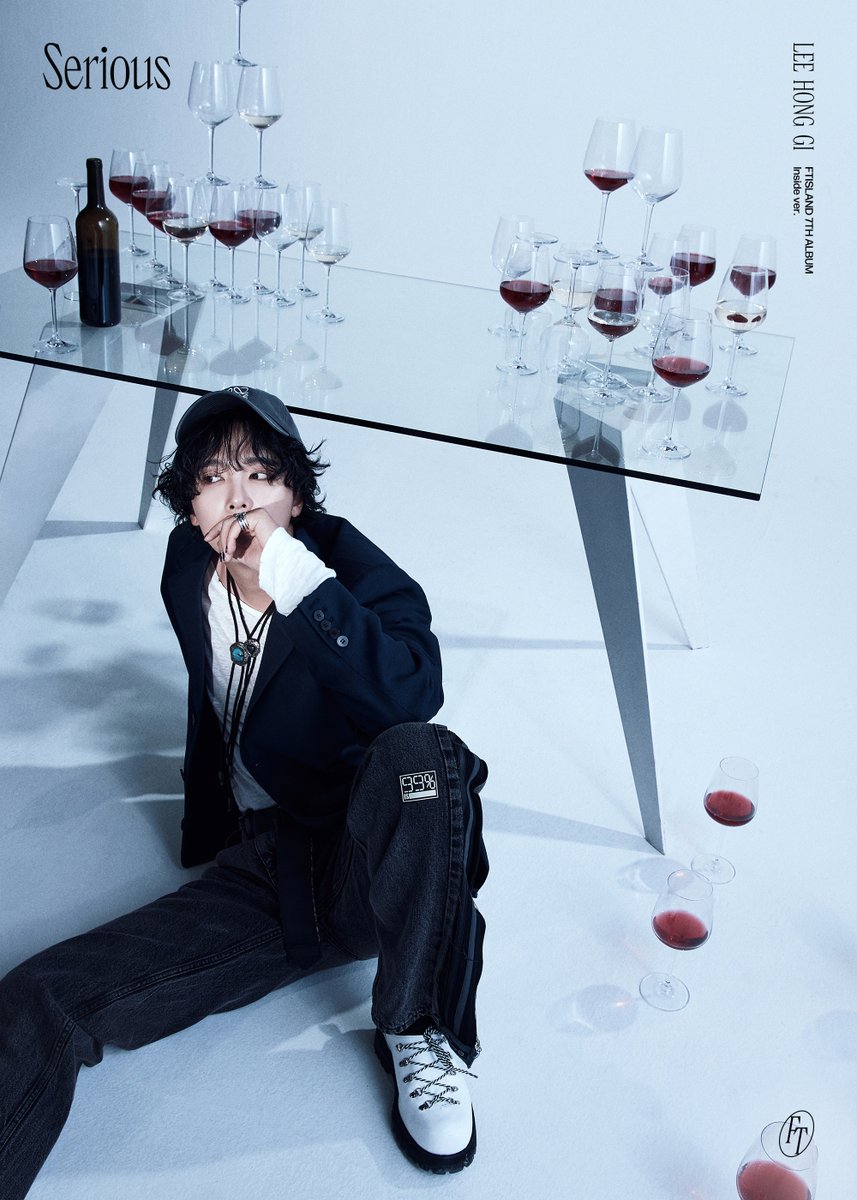 FTISLAND 7TH ALBUM [Serious]
JACKET POSTER – Inside ver. (1)

LEE HONG GI

▶ ‘Serious’ RELEASE 2024.07.10 6PM (KST)

#FTISLAND #FT아일랜드 #이홍기 #LEEHONGGI #Serious #BURN_IT