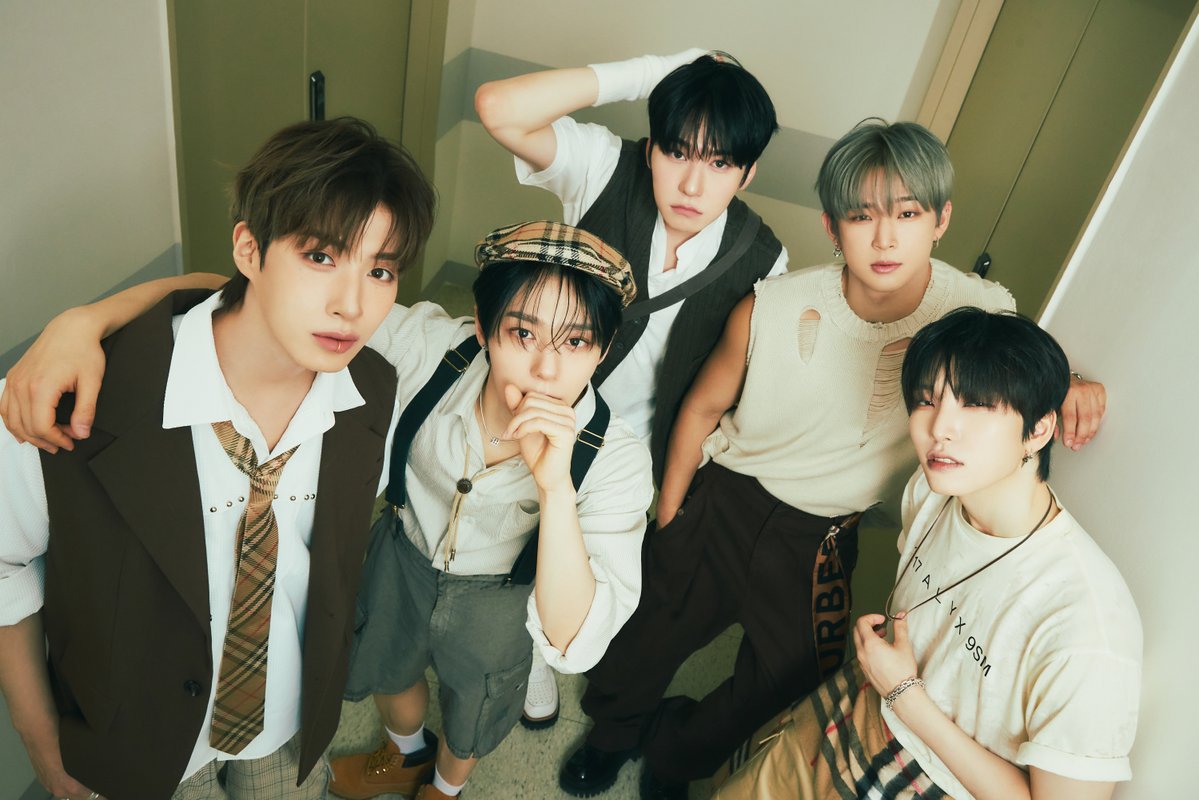 ONEUS_JPN's tweet photo. [🔔]
ONEUS Digital Single
'Now (Original by Fin.K.L)'
リリースイベント開催決定!!

限定特典プレゼント🎁
特典①
メンバー全員サイン入りアルバム(抽選・10名様)
特典②
未公開フォトカード(全5種/ランダム)

詳細はこちら
https://t.co/sCYH7K2yTw

#ONEUS #원어스 #ワンアス https://t.co/zGDVY087xy