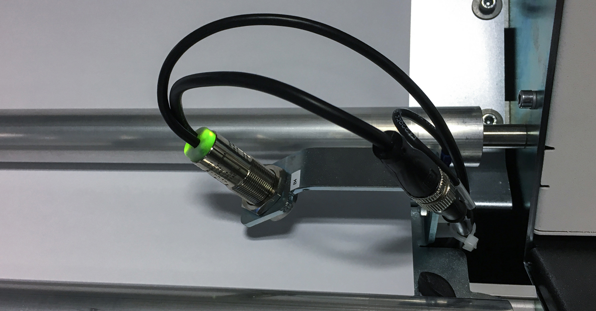 hunkelerag's tweet image. Web splice detection for nonstop productivity⚙️
 
The standardized splice detection allows for automatic diversion of the waste paper section by identifying any variations in paper thickness caused by a splice in the web.

🔗 hunkeler.ch/en/innovations…

#digitalprint #hunkeler