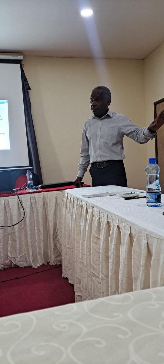 LeagileOfficial's tweet photo. Empowering our participants with the essentials for a secure future. Today's retirement planning session is a step towards financial independence. #TrainWithLeagile #RetirementPlanning #FinancialWellness #FutureIsReady #EmployeeDevelopment #SecureFuture https://t.co/Hcm8T4VjMX