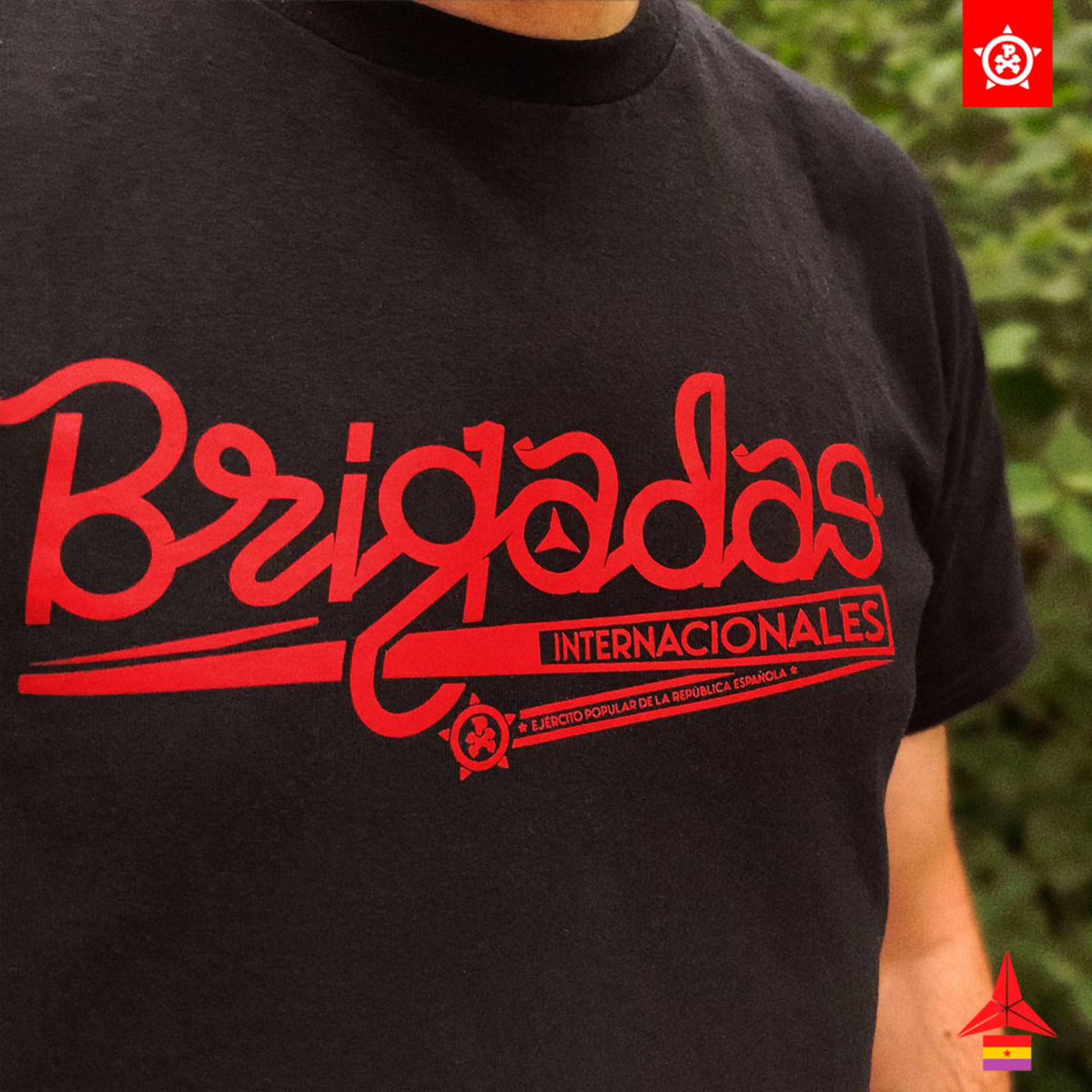 Hemos vuelto a recibir tallas de lo nuevo de <a href="/prltrn_cloth/">Proletarian_cloth</a> 

No te lo pienses que van a volar.

bestiarioshop.com

#bestiarioshop #proletarian #vallekas #vendedoresdeodio