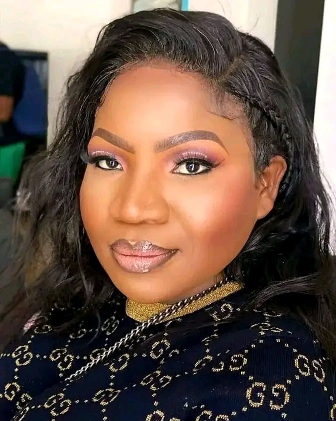 MDNnewss's tweet image. BET Award winner Makhadzi arrives at OR Tambo Airport

📽 @SundayWorldZA