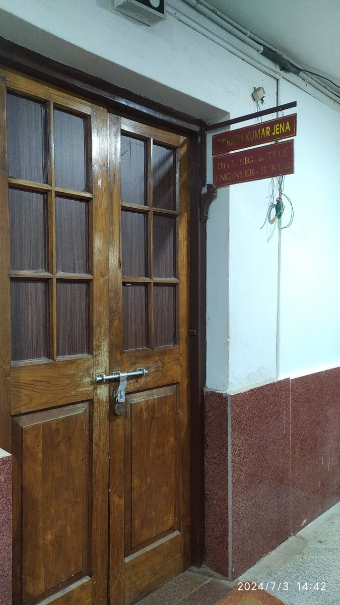debashissai's tweet photo. The offices are closed in the official working day since 2:30 pm. No officer is available neither @bichitrakumars3  nor any of the official in the office.
#railwaykimanmani
#privilege @RailMinIndia @RailwaySeva @EastCoastRail @DRMKhurdaRoad 
 Kindly give us a solution of my query https://t.co/SZG2JUNRtT