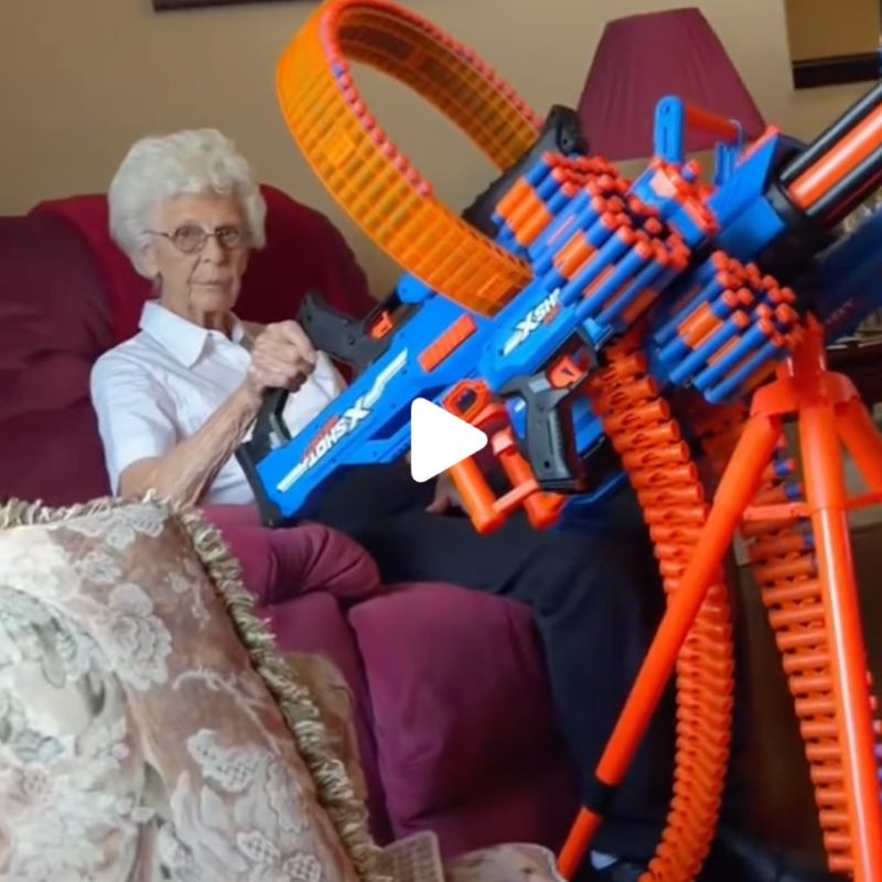 Je recherche un #free qui : 
🔥 sait créer du contenu sur TikTok qui défonce pour des marques 
📆 serait dispo quelques jours jusqu'à fin Juillet 
💸 a une appétence pour la grande distrib' 
🎥 a une pate créa en production vidéo 
Merci🙏 #freelance #tiktok #tiktokcreator