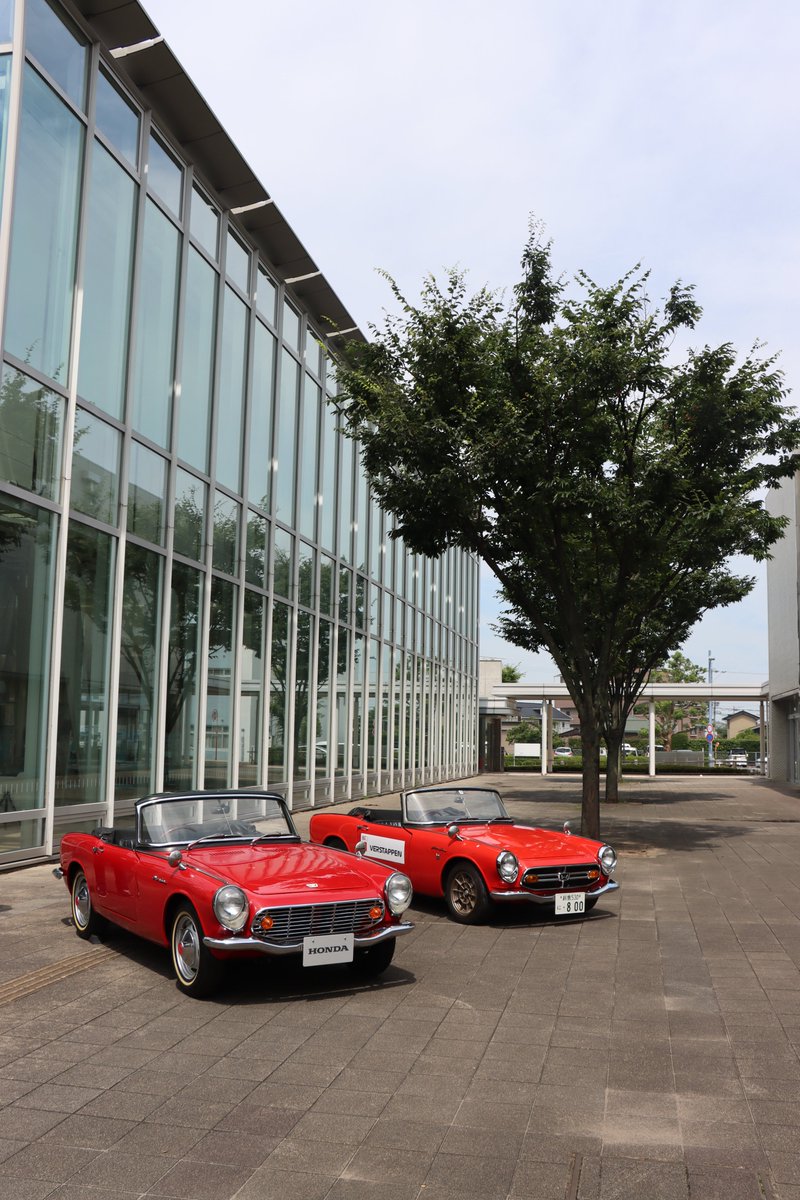 本日、市役所西ロータリーでホンダS600とS800のフォトセッションが開催