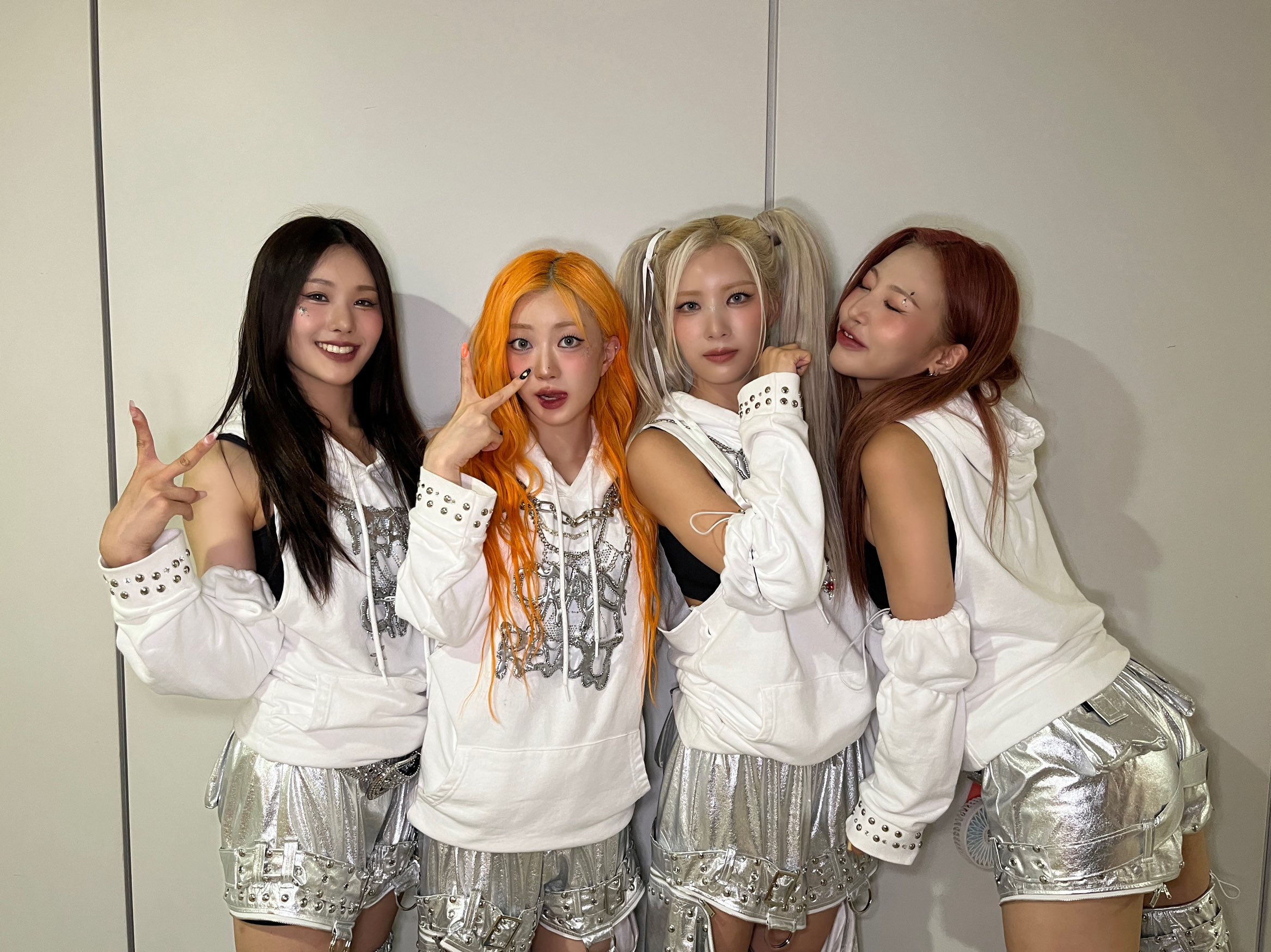 GRjV79abYAAftMu?format=jpg&name=4096x4096